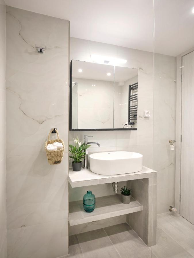 "Under The Olive Tree"- Beautiful Apartment In The Heart Of Ateny Zewnętrze zdjęcie